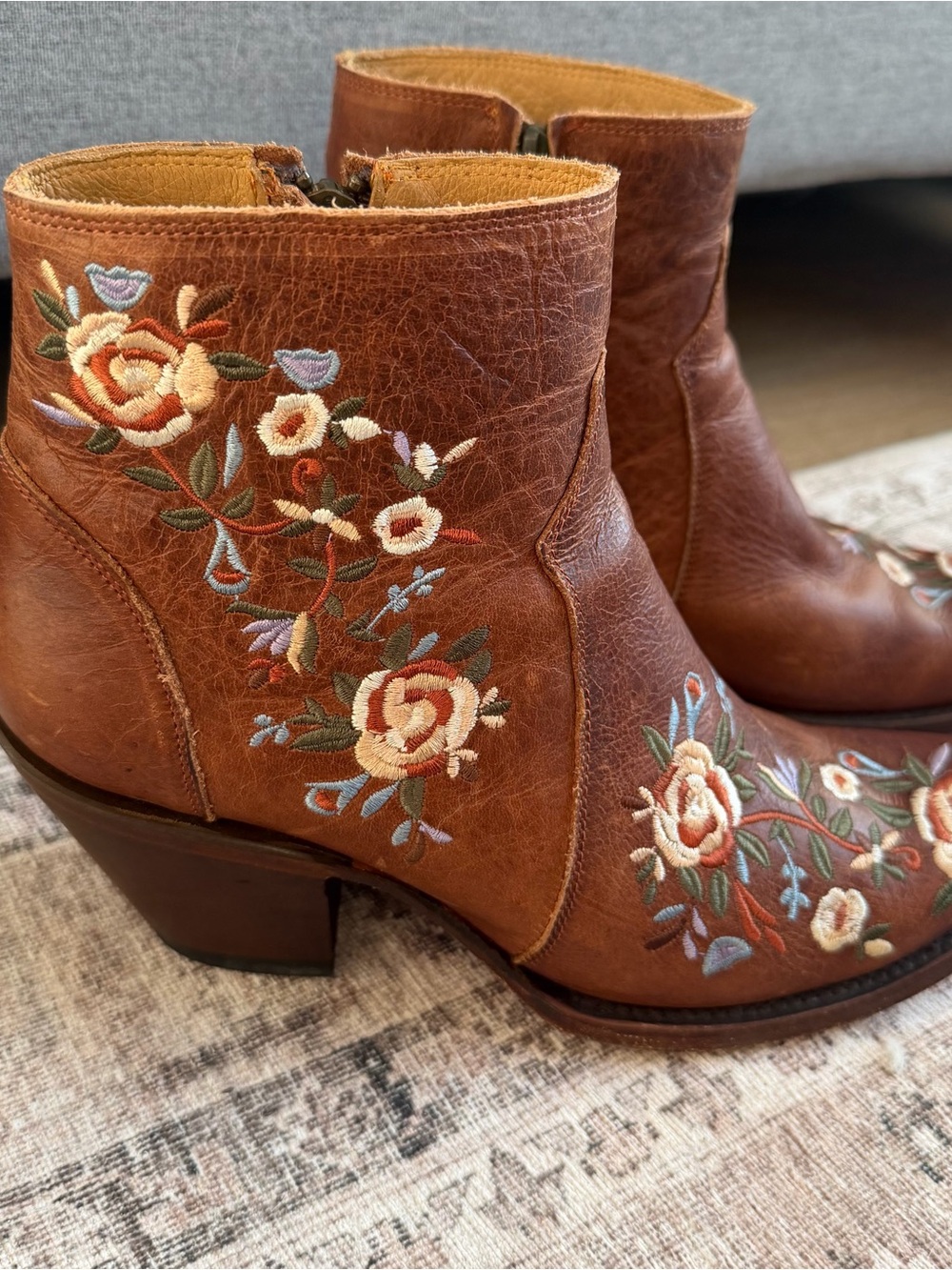 Shyanne Floral Embroidered Leather Western Ankle Boots Brown Size 9